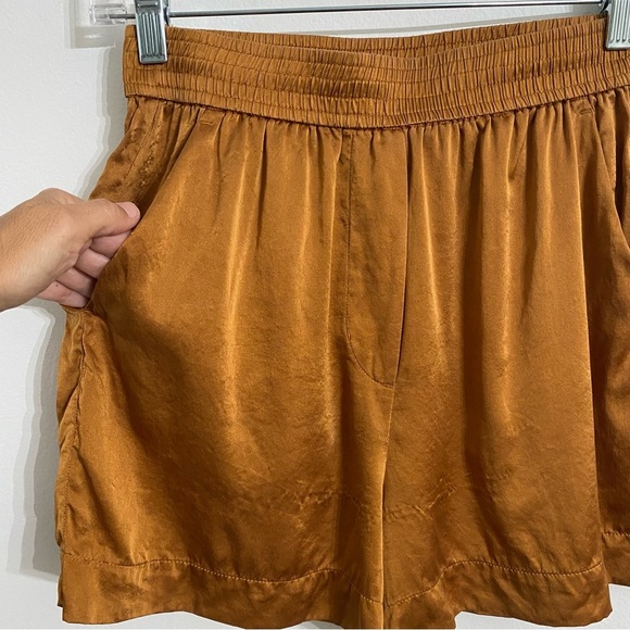 Reformation Terracotta Color Silk Shorts Elastic Waist Slant Pockets Size XS - Picture 2 of 10